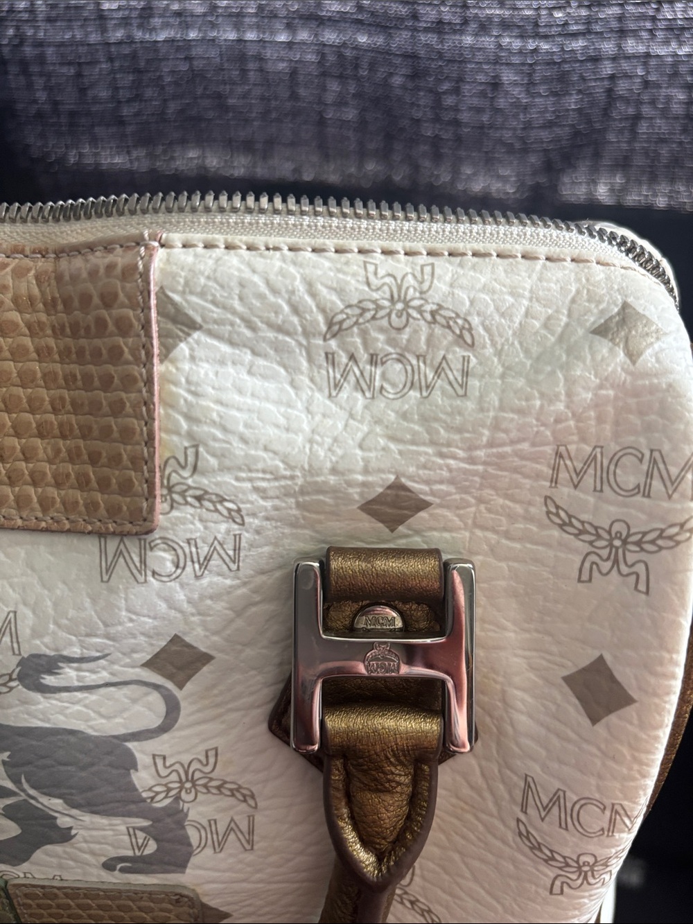 MCM Princess lion limited edition Boston bag - Picture 5 of 17